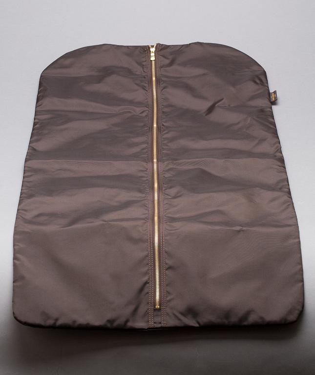 RESEGARDEROB, Louis Vuitton.