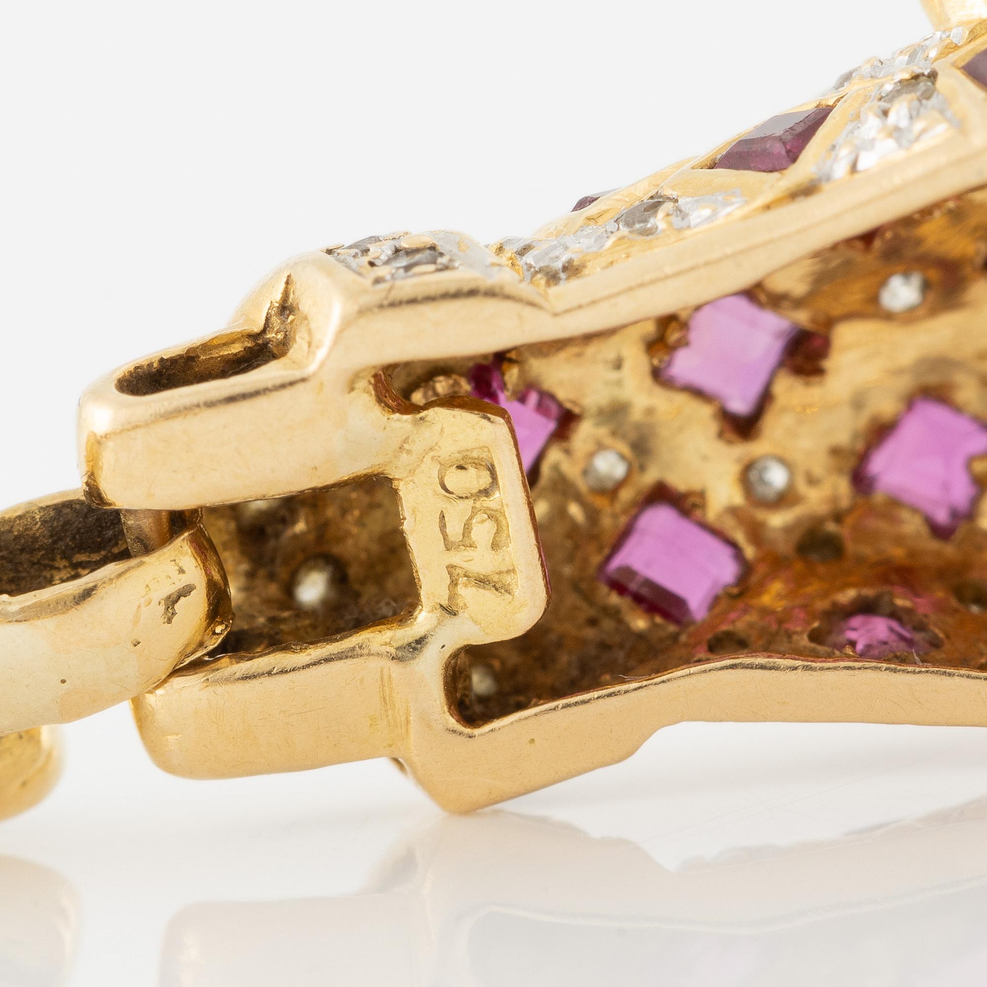 Bracelet in the form of a panther's head 18K gold.