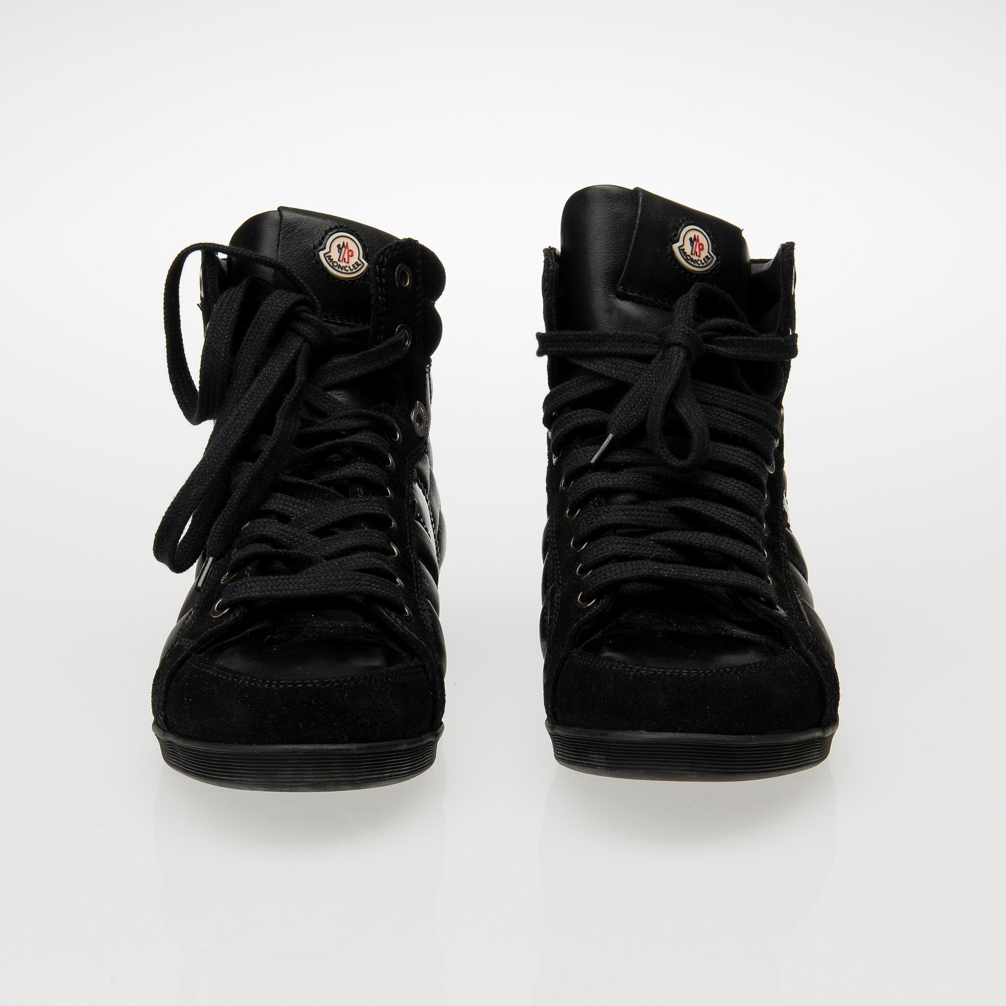 SKOR, "Bordeaux", Moncler, storlek 39.