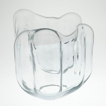 Erkkitapio Siiroinen, A GLASSCULPTURE.