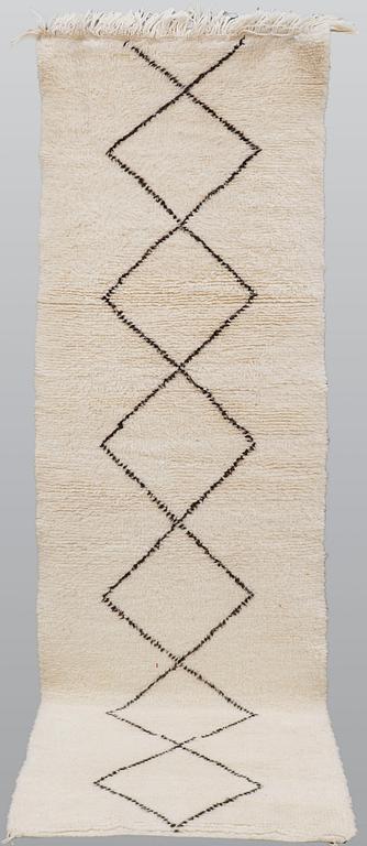 A runner, Morocco, ca 290 x 88 cm.