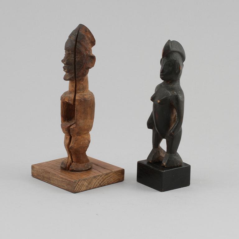 FIGURINER, 2 st, trä, Afrika, 1900-tal.