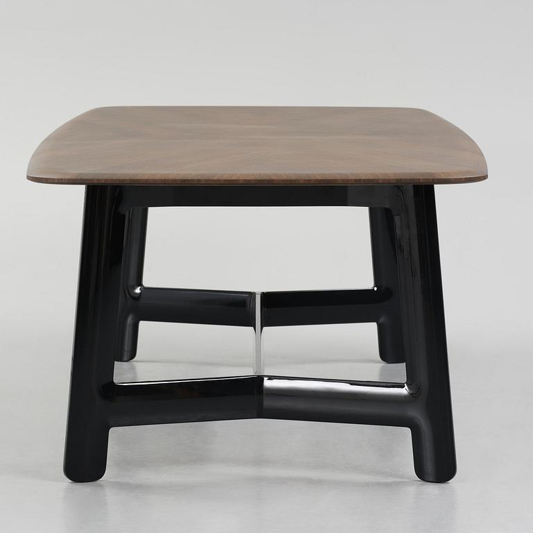 Antonio Citterio, an "Alex" dining table, B&B Italia, Italy, post 2017.