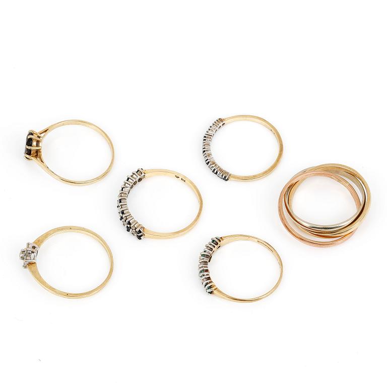 RINGAR, 6 st, mestadels 9K guld med smaragder, skapolit, cubic zirconia och troligen safirer. Total vikt ca 10,06 g.