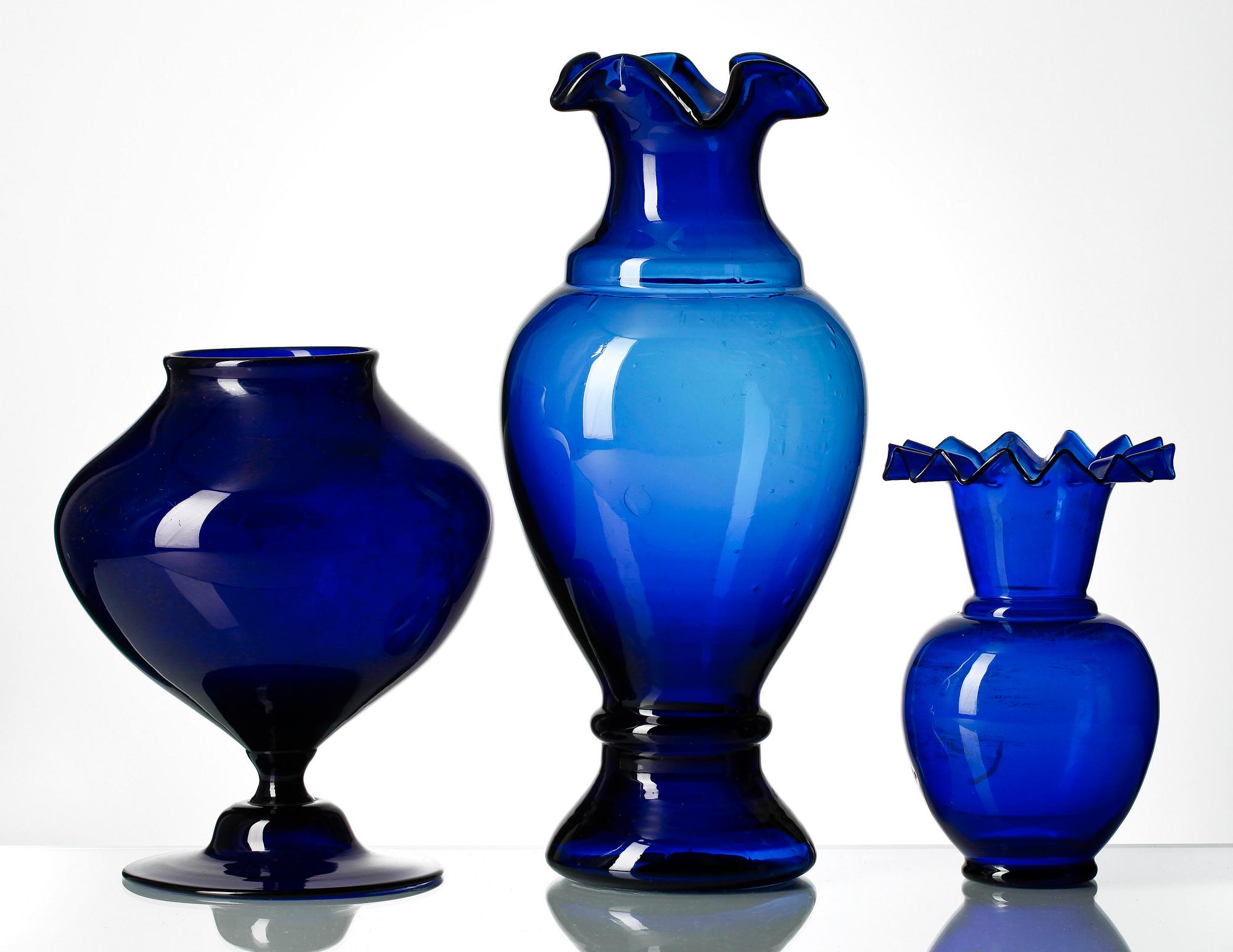 PARTI GLAS, 3 delar, koboltglas, 1800/1900-tal.