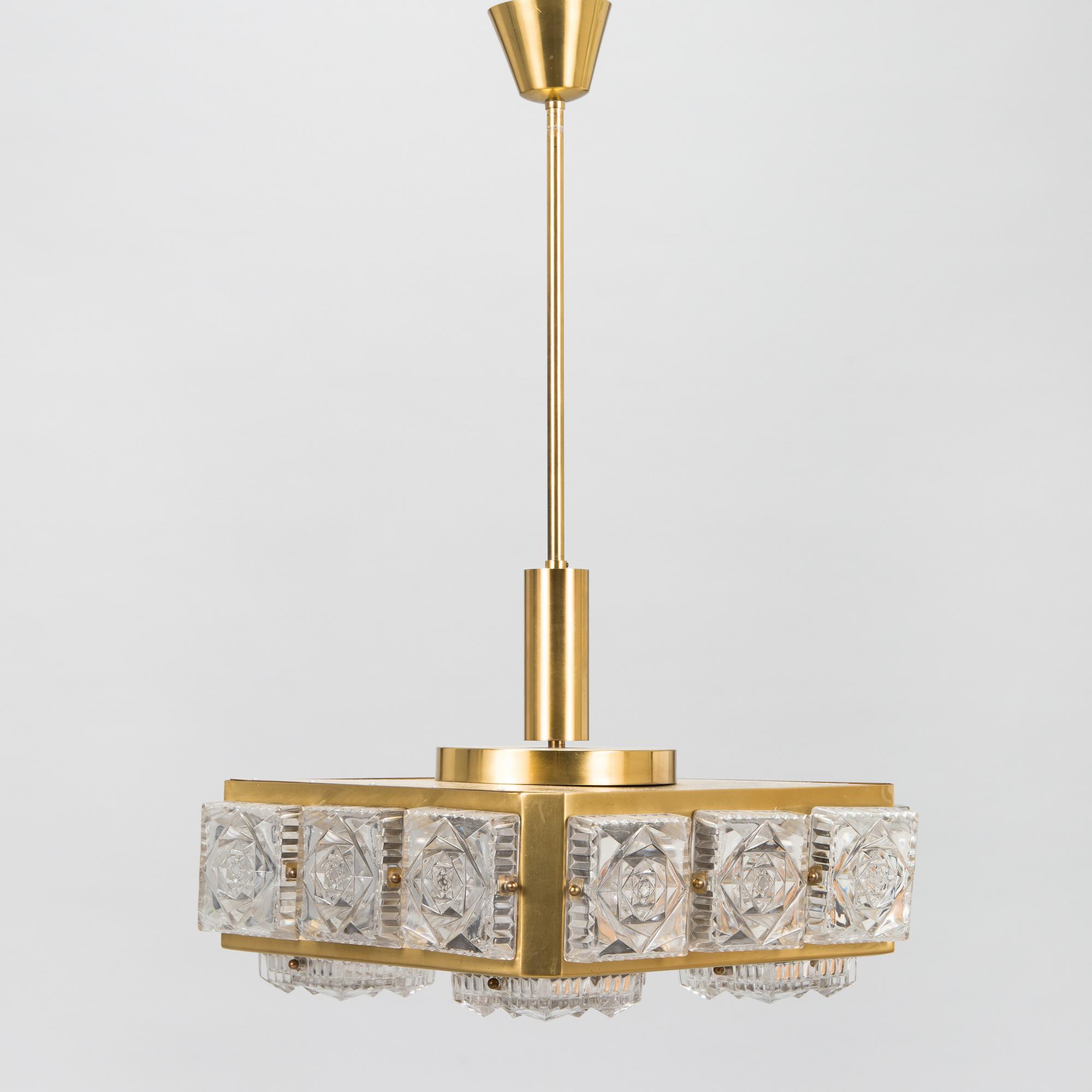 A pendant ceiling light from the 1970s-80s.