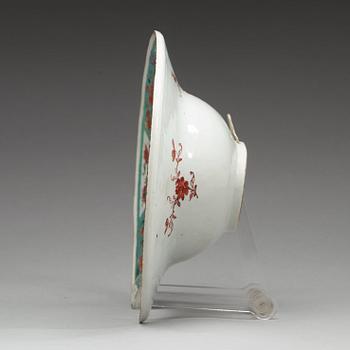 An enamelled barbers dish, Qing dynasty, 18th Century.