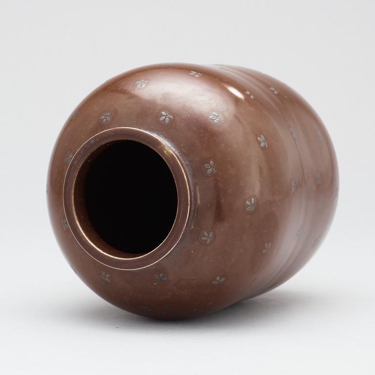 A Wilhelm Kåge brown 'Argenta' stoneware vase, Gustavsberg.