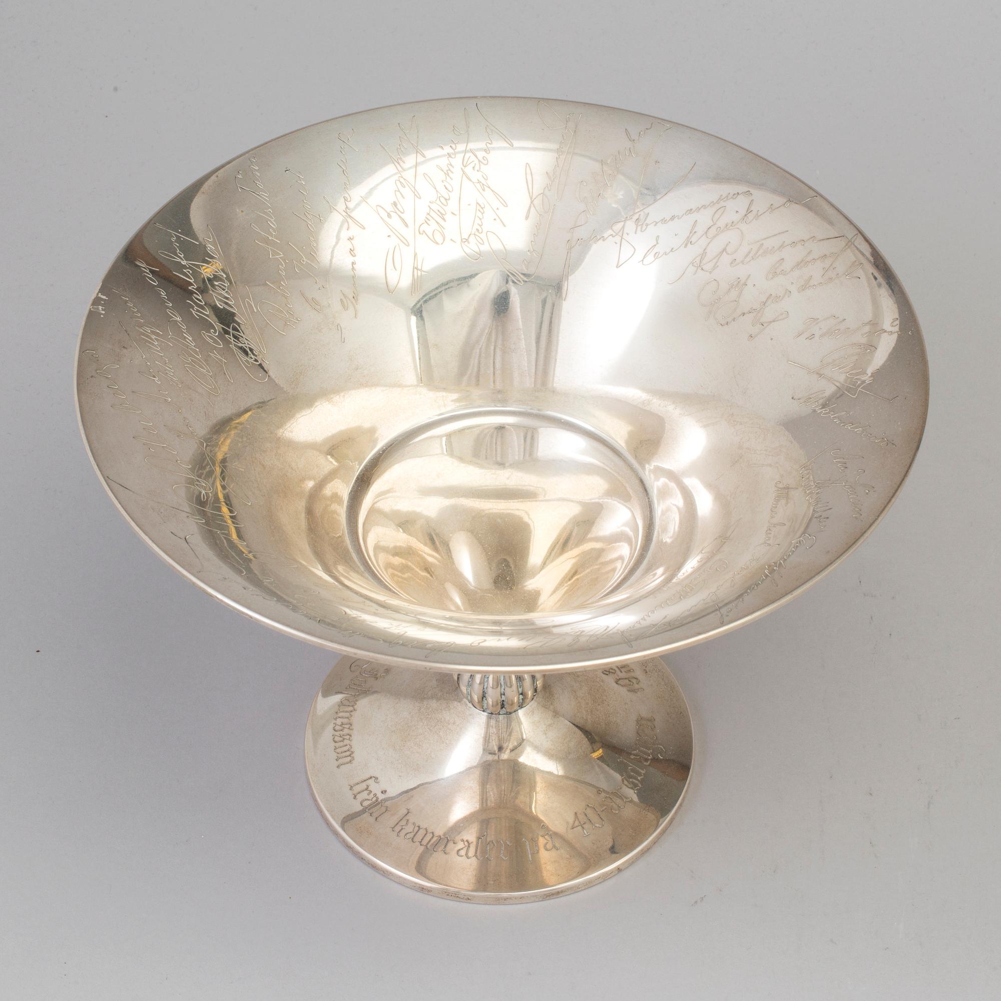 A silver bowl. K.G.M.G, Uppsala, 1929.