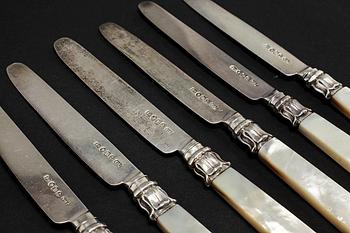 Twelve first course silver and mother of pearl cutlery by Georg Unite, Birmingham, 1840.