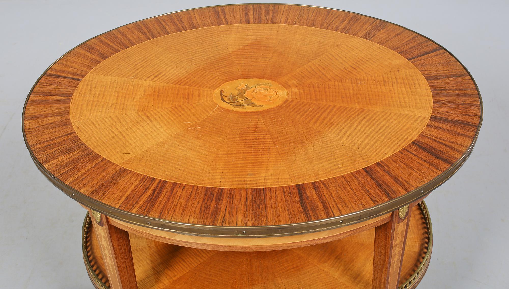 SALONGSBORD, sengustaviansk stil, 1900-talets första hälft.