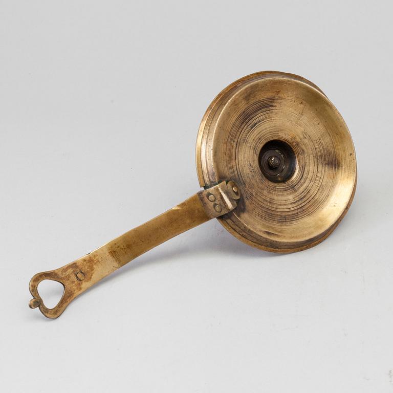 AN 18TH CENTURY NIGHT LIGHT.