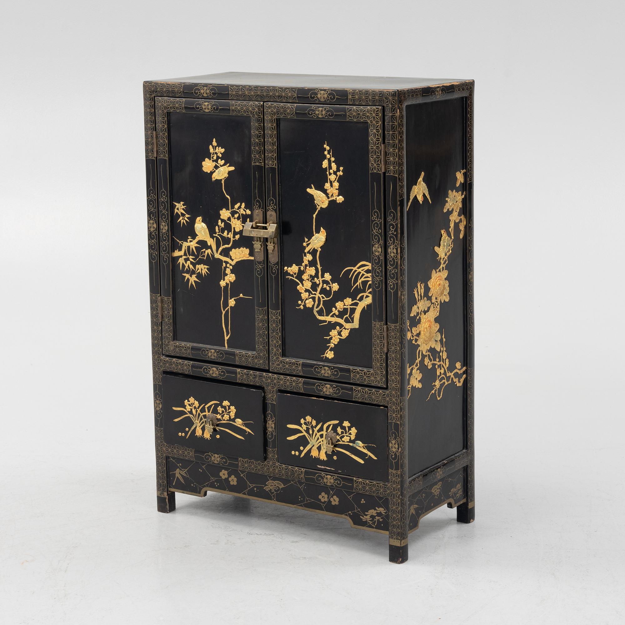 Skåp, Kina, 1900-talets mitt/andra hälft.