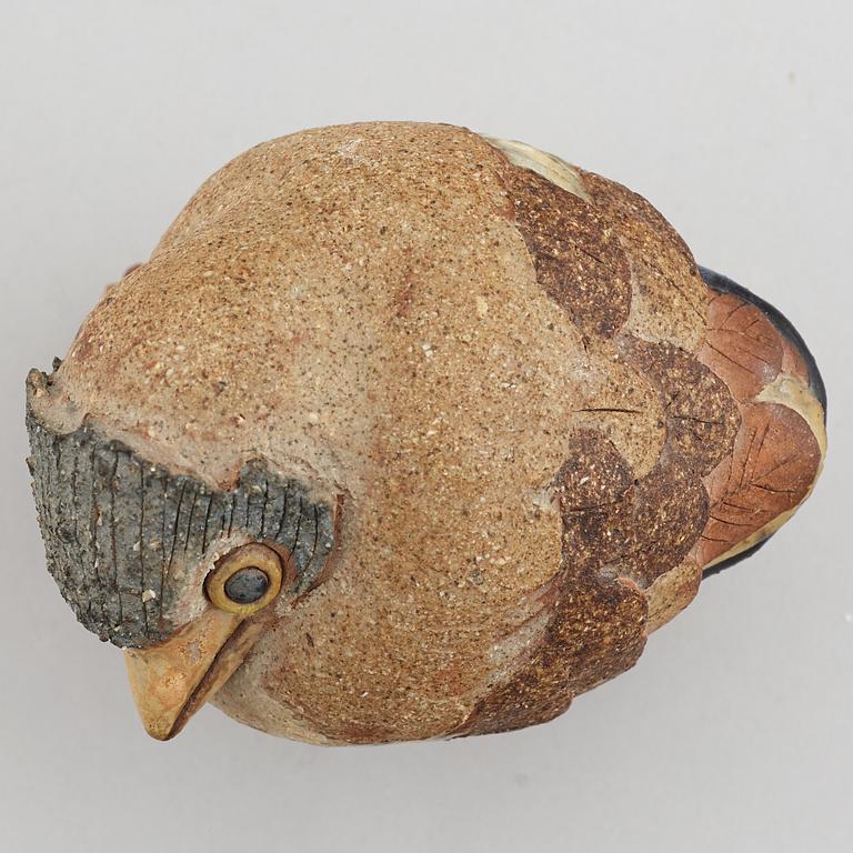 TYRA LUNDGREN, a stoneware sculpture of a bird, mid 20th century.