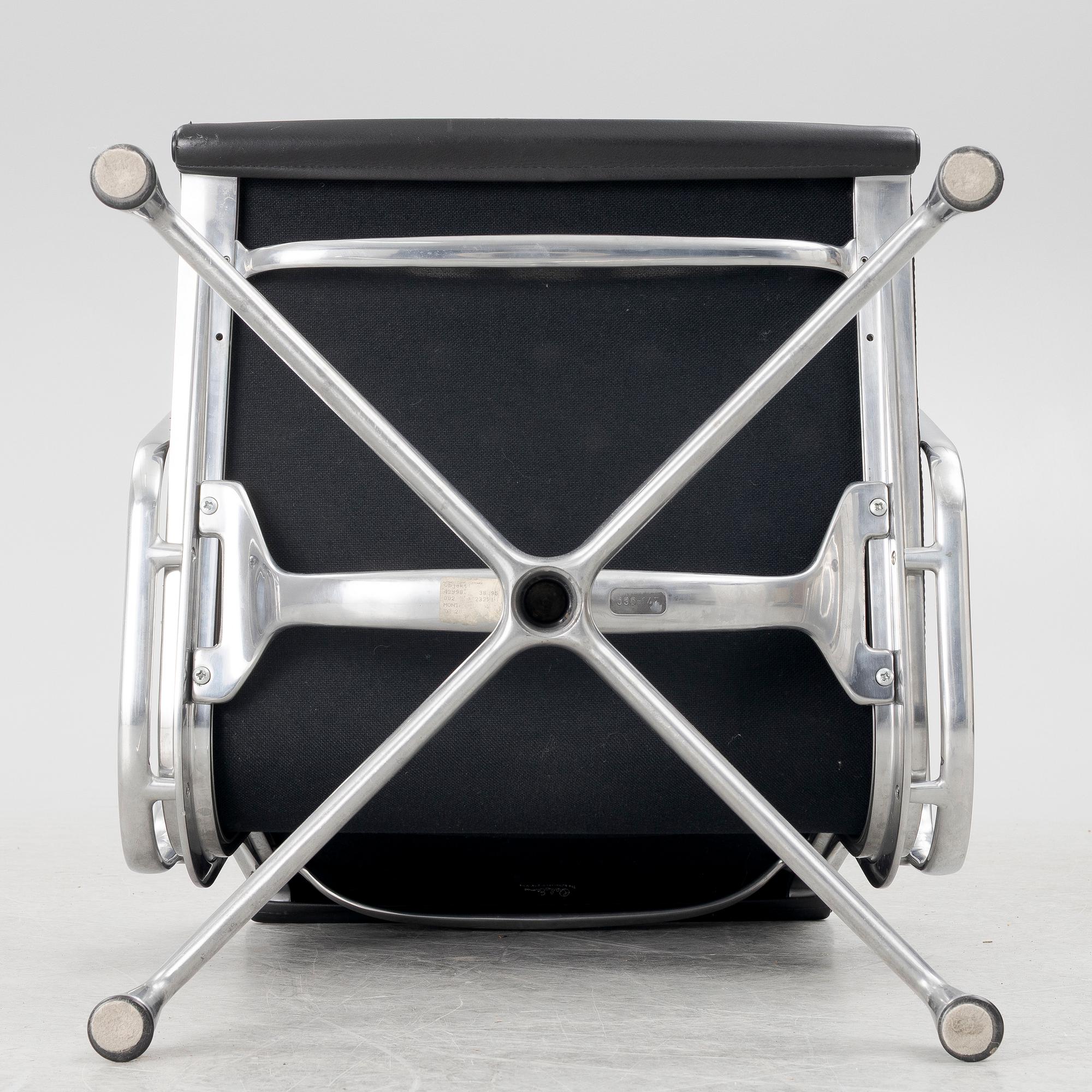 Charles & Ray Eames, "Soft Pad Chair EA 208", Vitra.