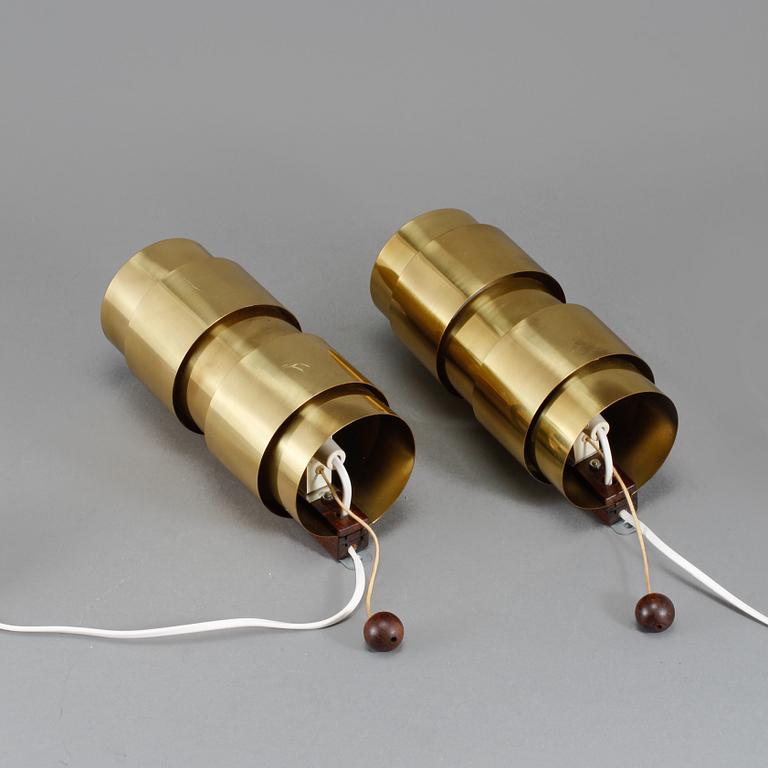 VÄGGLAMPOR, ett par, troligen Hans-Agne Jakobsson, Markaryd, 1900-talets andra hälft.