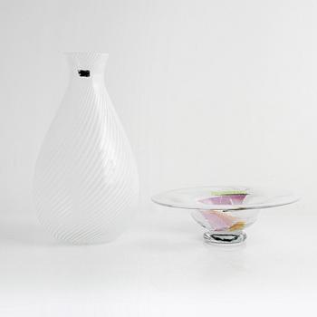 Oiva Toikka, a 'Tellervo' glass vase, Nuutajärvi Postipankki, Finland, and a glass bowl by Åsa Brandt.