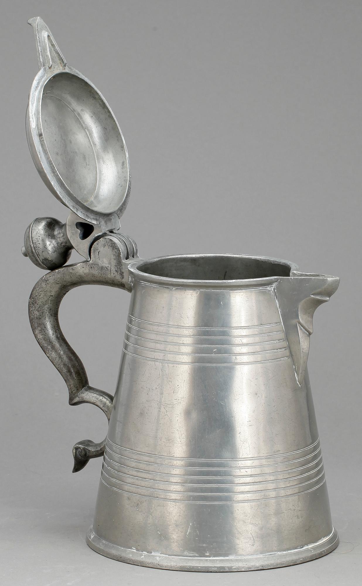 SKÄNKKANNA, tenn, Johan Erik Schult, Uppsala 1805.