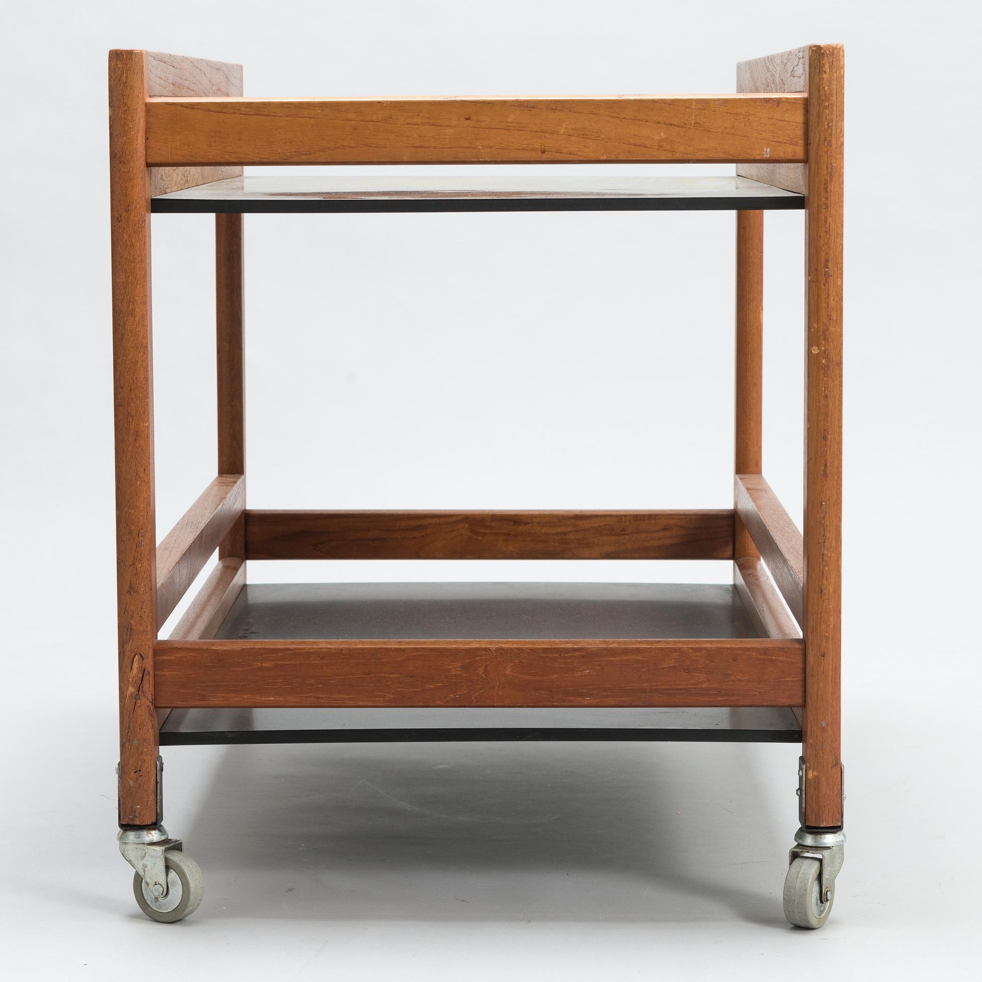 BØRGE MOGENSEN, TROLLEY. Model 5370. Fredericia Stolefabrik, Denmark.