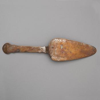 TÅRTSPADE, av mästersmed Isak Gråsten (1770-1821), Wedevågs bruk.