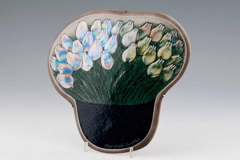 Heljä Liukko-Sundström, A CERAMIC TILE.