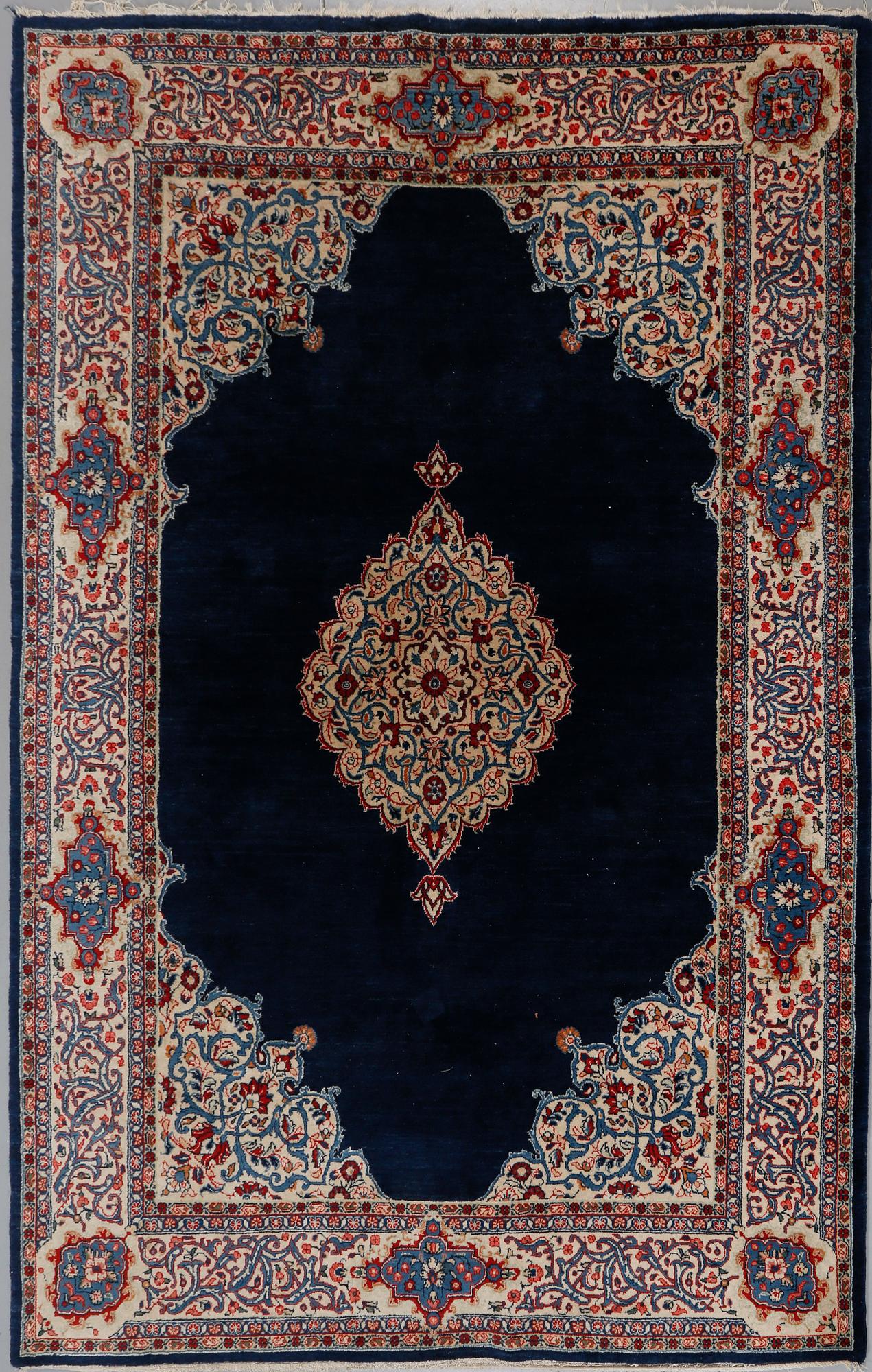 MATTA, Sarouk, old, 280x185 cm.