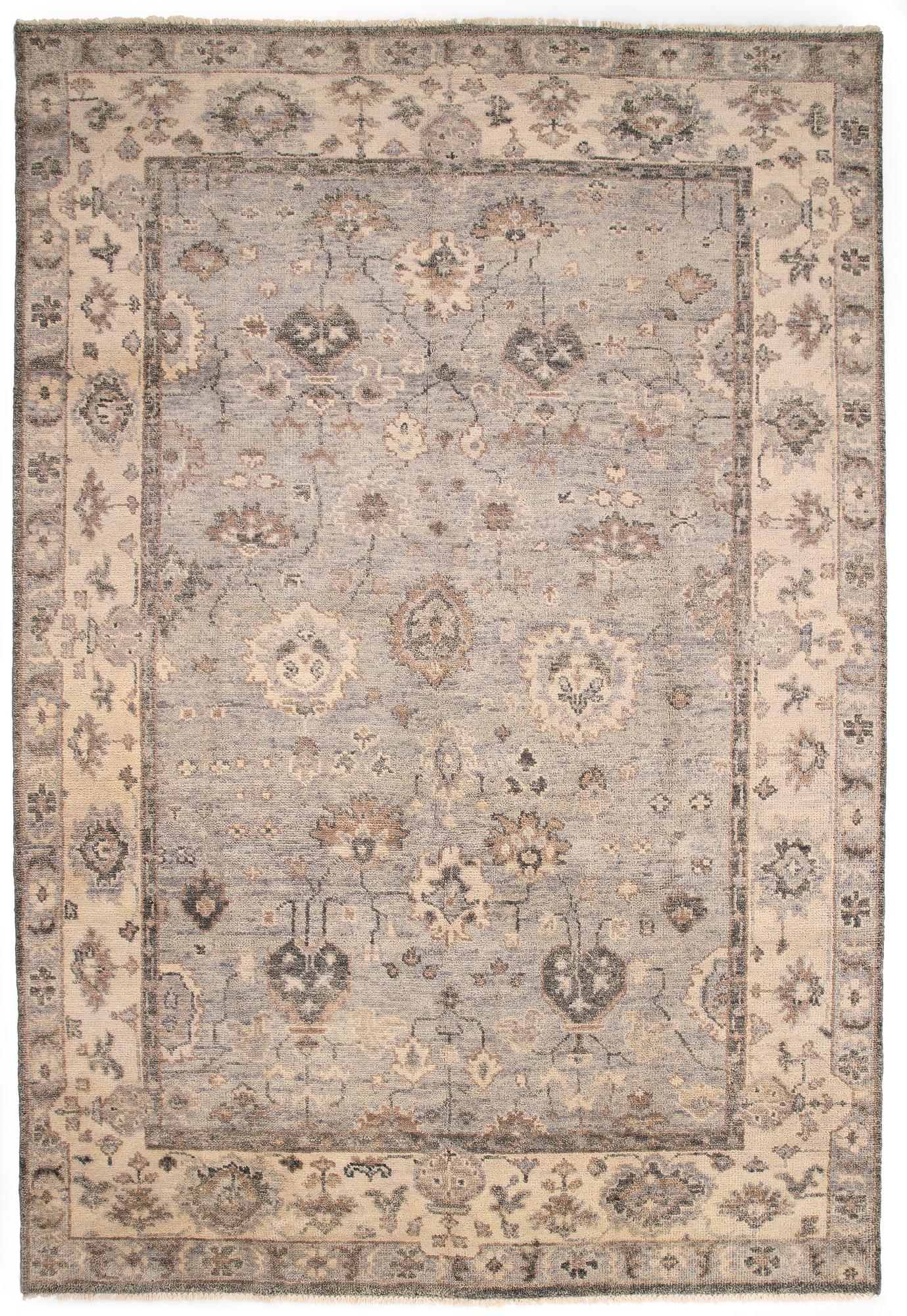 A carpet, Ziegler Design, ca 371 x 253 cm.
