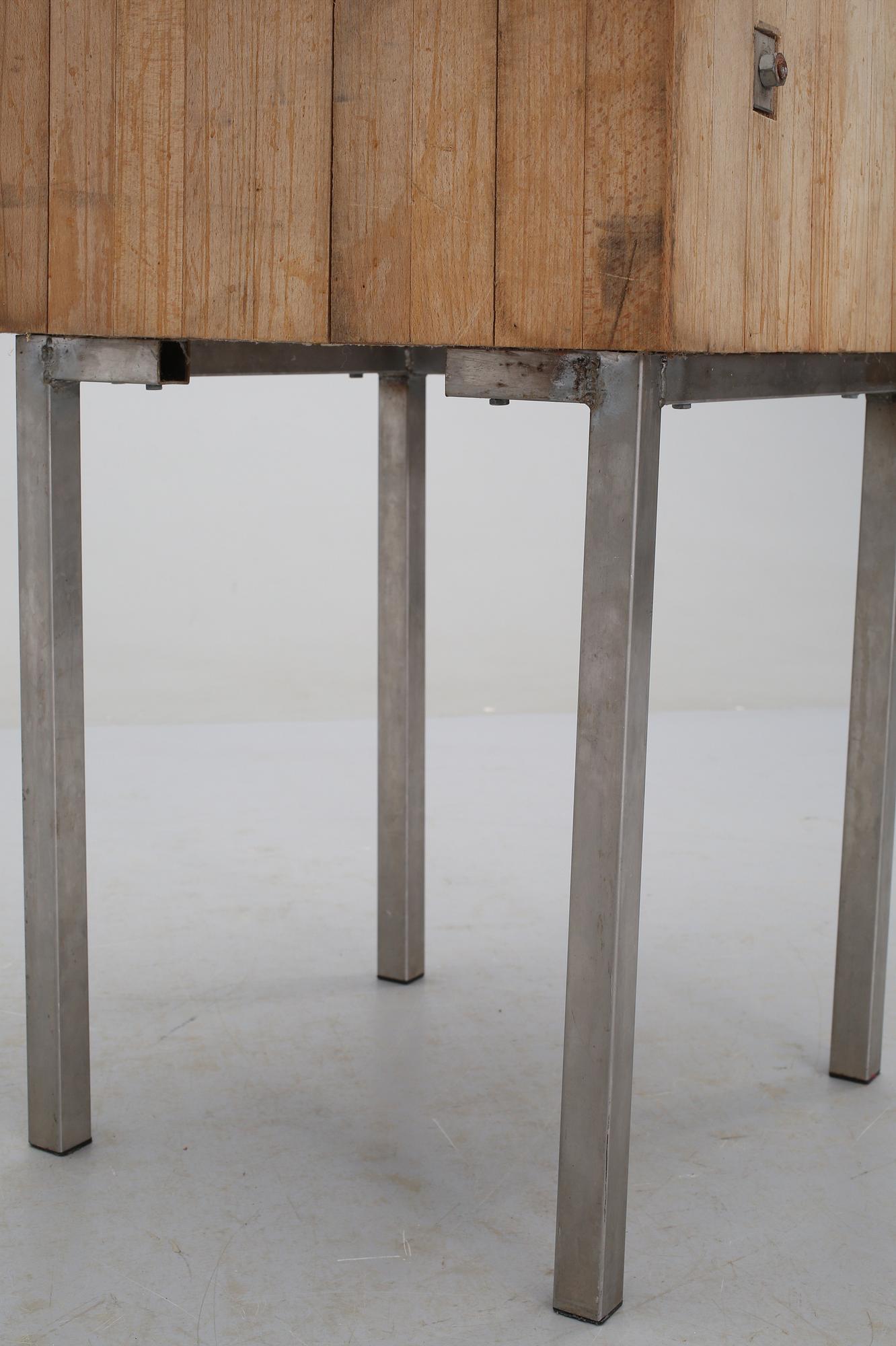 SLAKTARBÄNK/ HUGGKUBBE, 1900-tal.