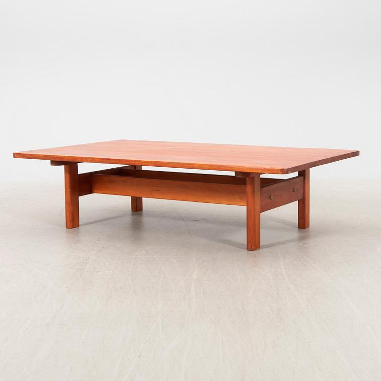 Børge Mogensen, coffee table "Asserbo" by Karl Andersson & Söner, late 20th century.