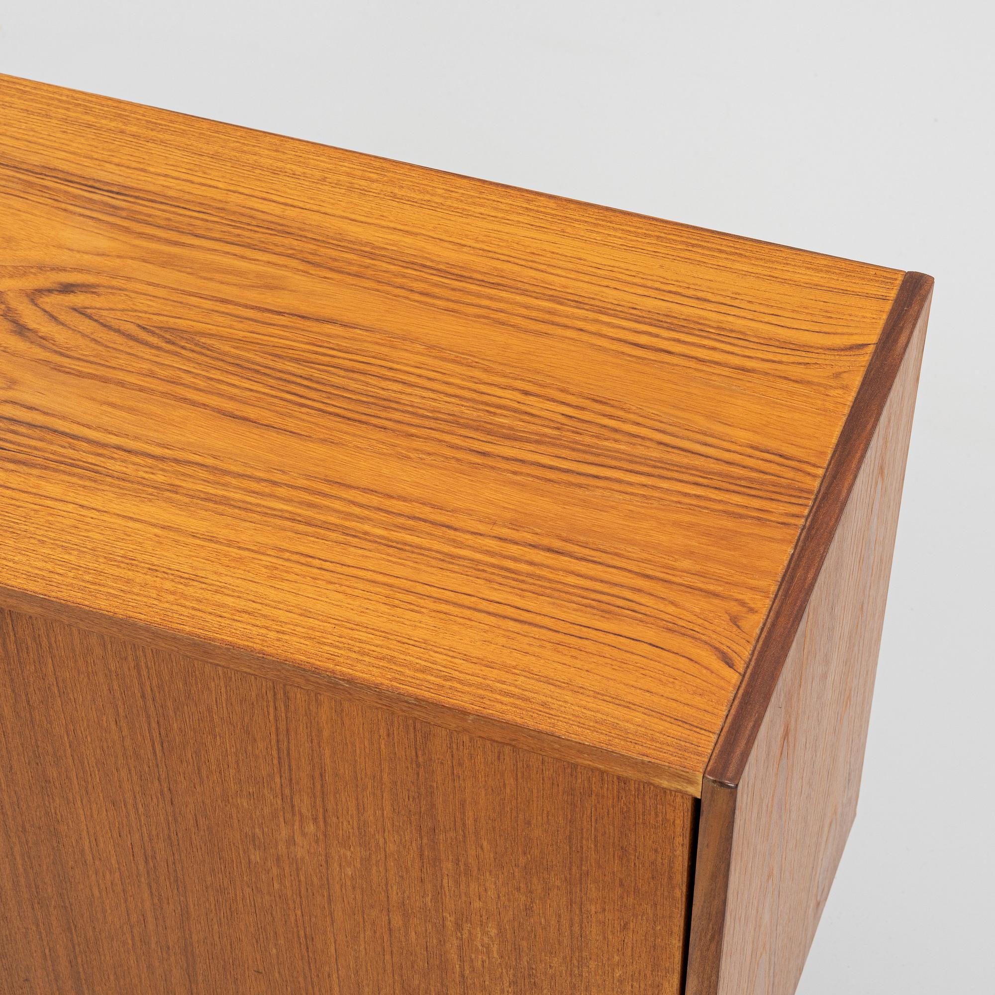 Sideboard, 1900-talets mitt.