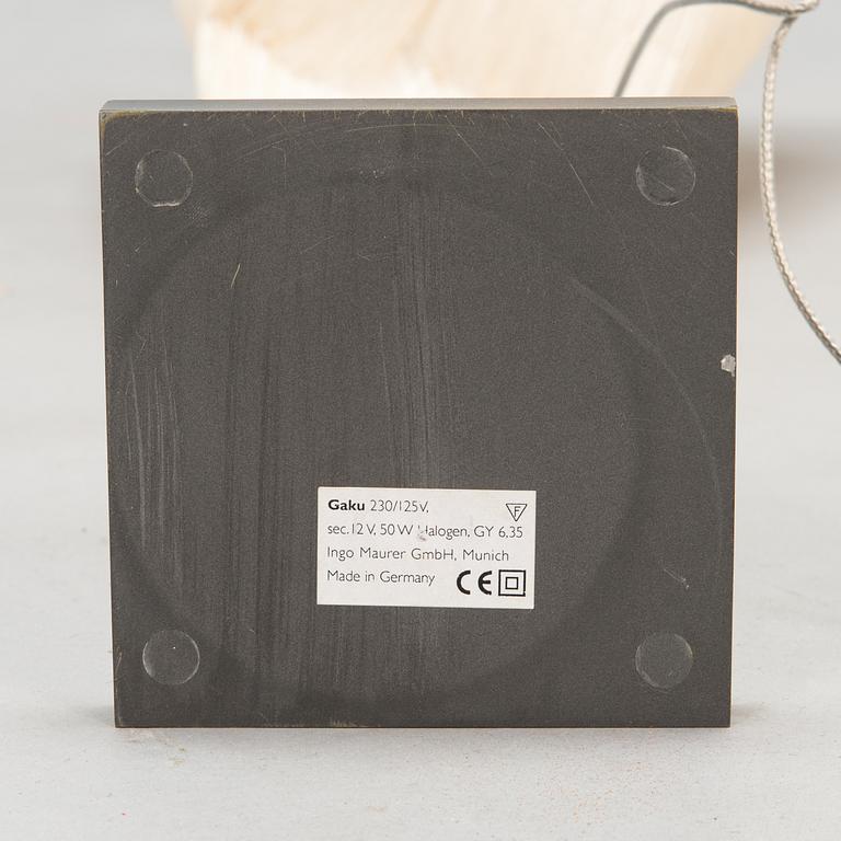 Ingo Maurer, pöytävalaisin, "Gaku", Saksa.