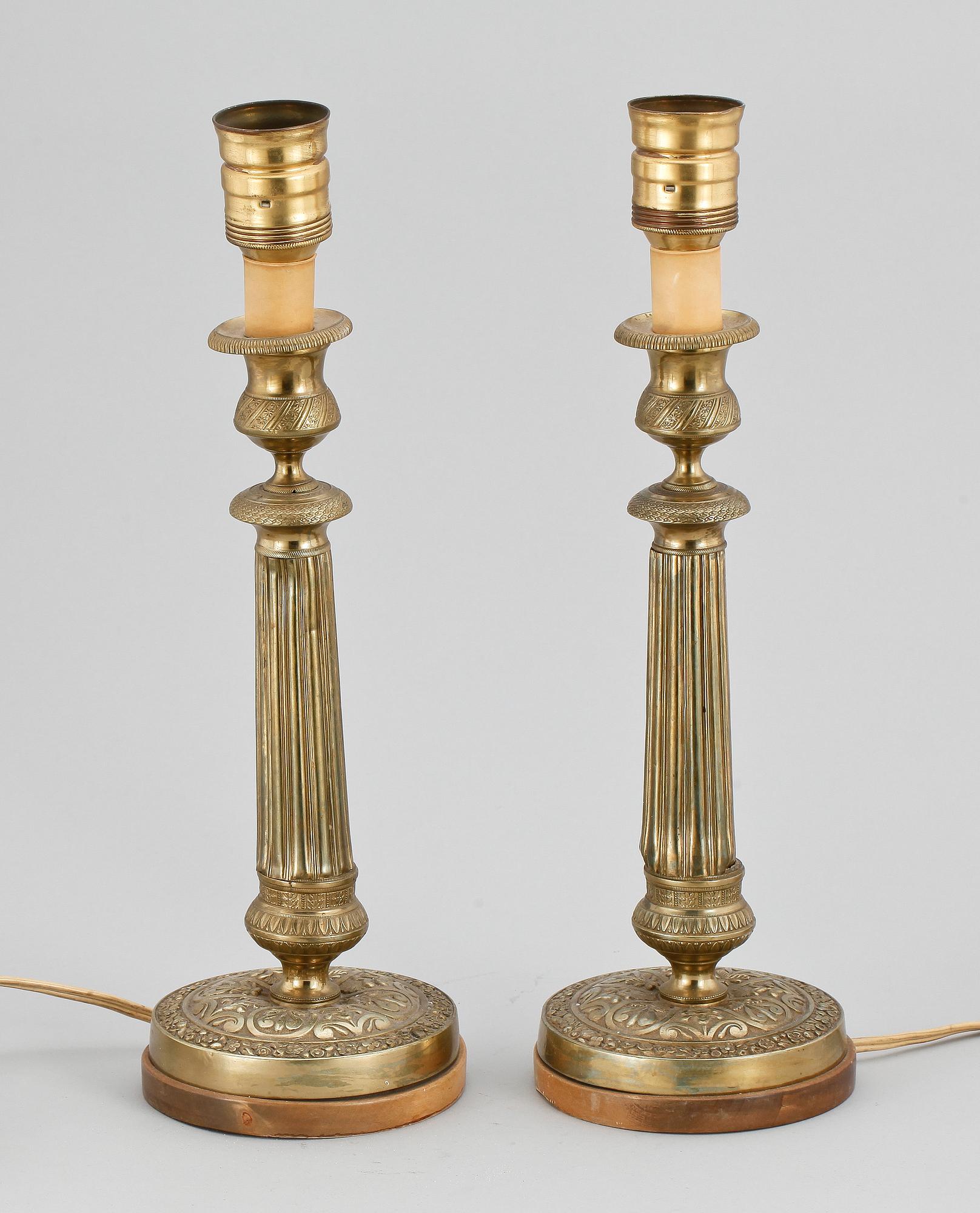 BORDSARMATUR, ett par, metall, directoire stil, 1900-tal.