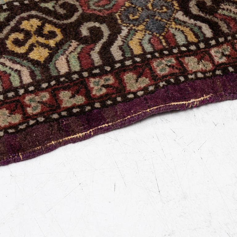 A semi-antique carpet, probably Samarkand, c. 264 x 184 cm.