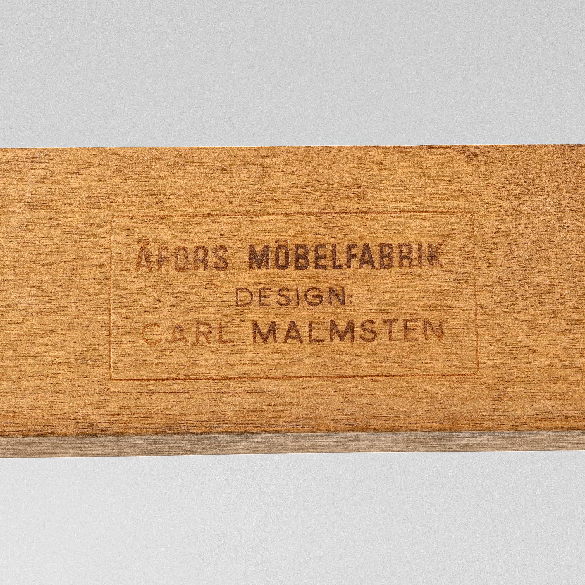 Carl Malmsten, skrivbord "Guldheden", med stol.