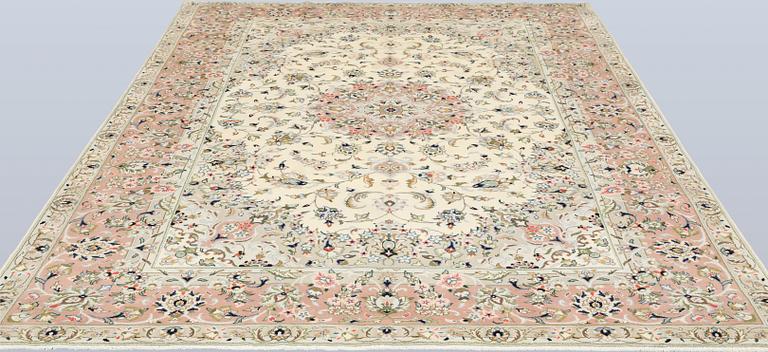 A Keshan carpet, 300 x 200 cm.