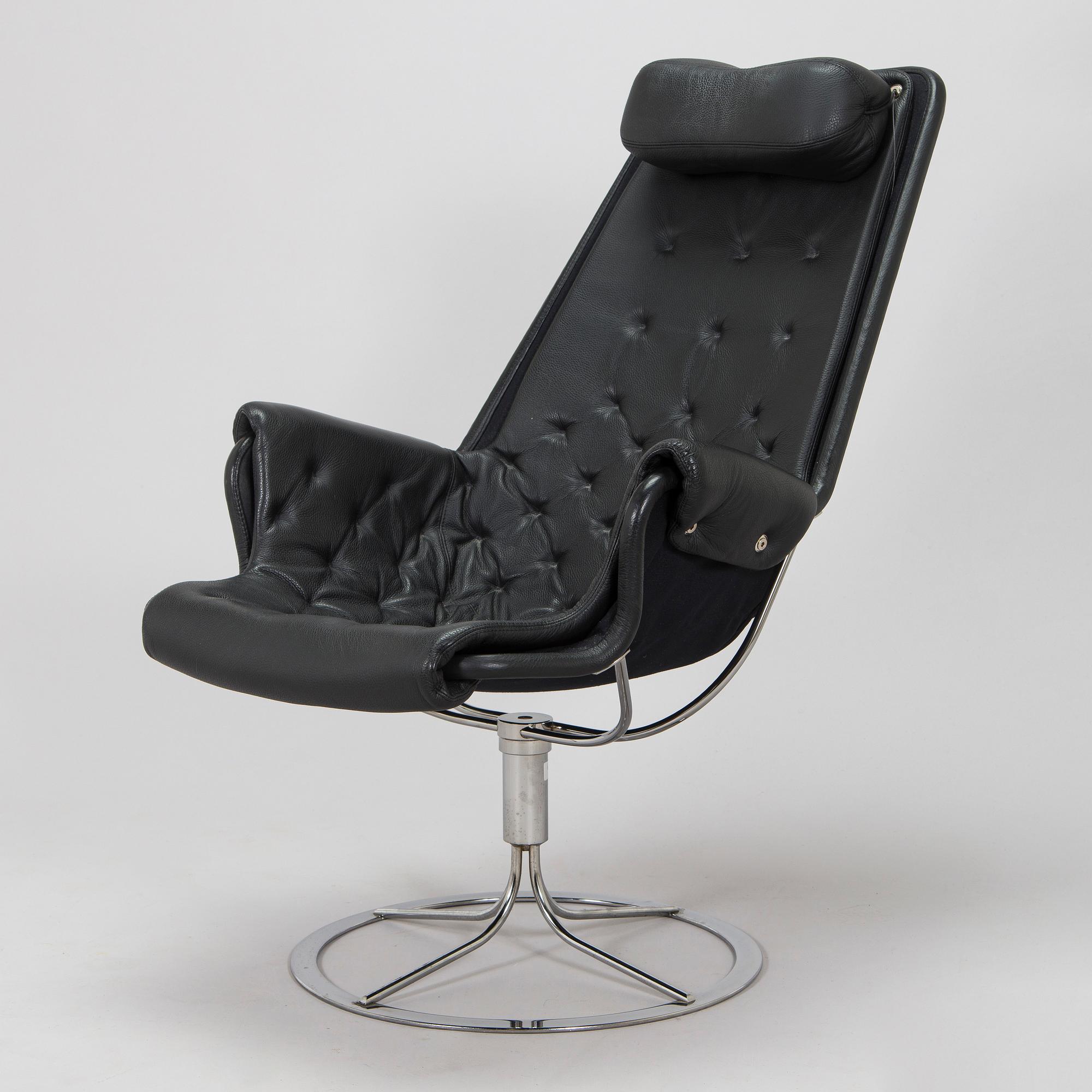 Bruno Mathsson, a "Jetson" swivel chair, DUX. 21st century.