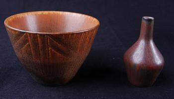 VASER SAMT SKÅL OCH TEKANNA, 6 delar, stengods, bla Carl Harry Stålhane, Rörstrand resp Gustavsberg.