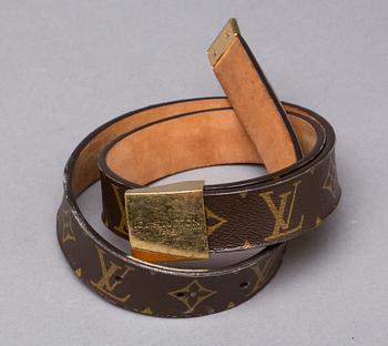 SKÄRP, Louis Vuitton.