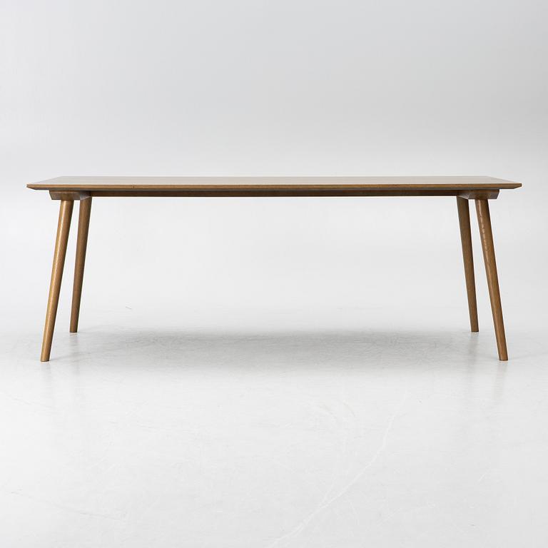 Sami Kallio, an 'In Between SK5' dining table, &Tradition.