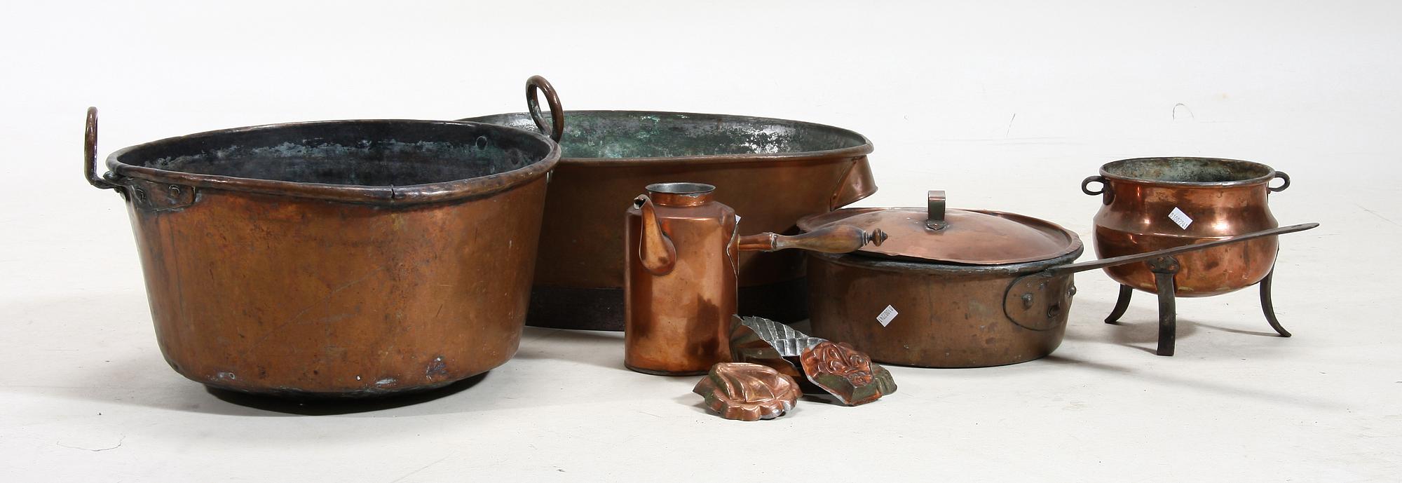 PARTI KOPPARFÖREMÅL 12st. 1800-tal.