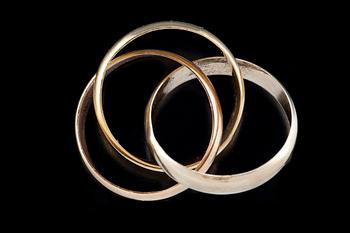 245. TRINITY RING.