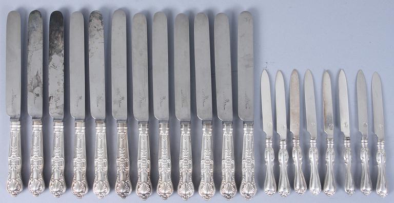 PARTI VITMETALL, 25 delar, bl a 1800/1900-tal.