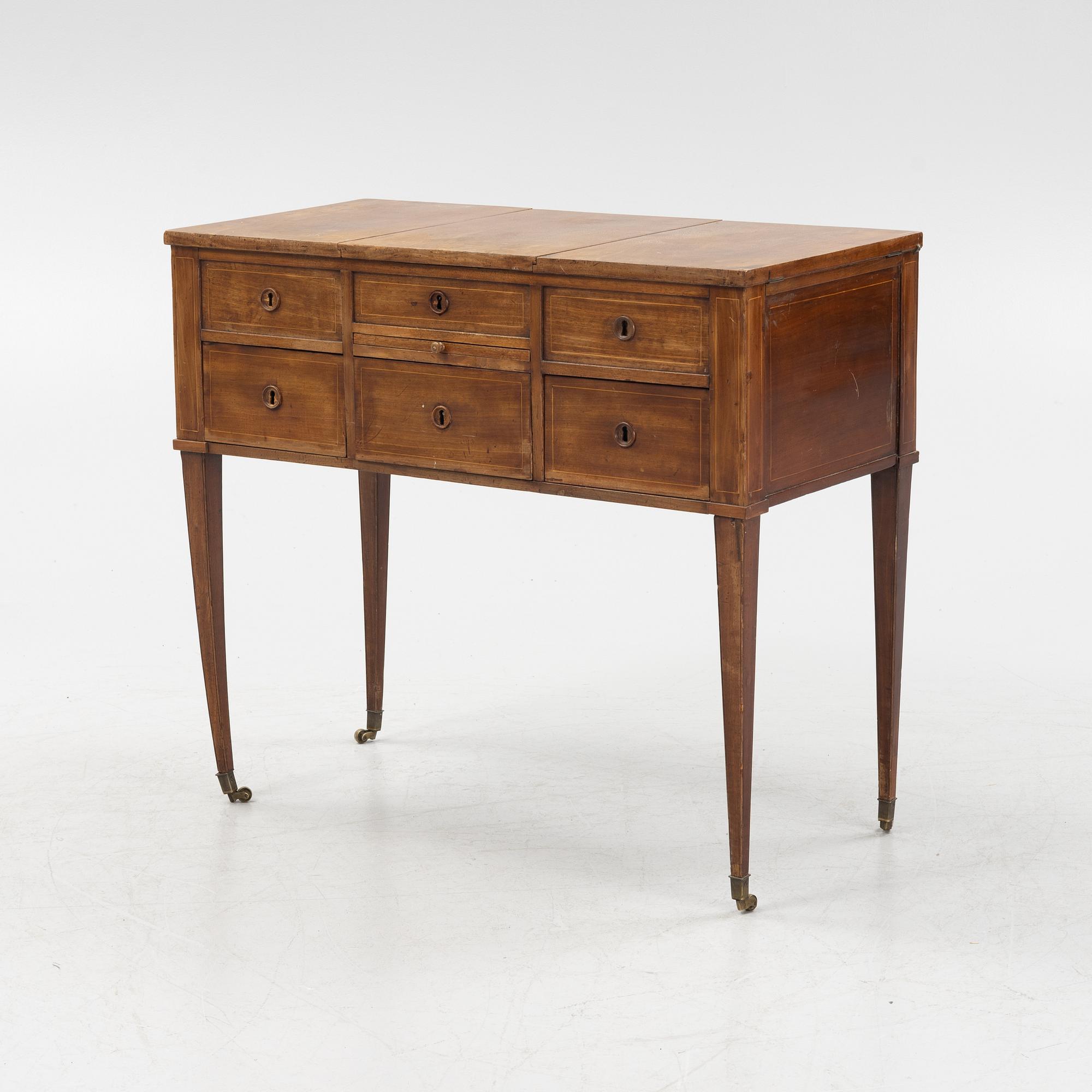 A late Gustavian mahogany dressing table, circa 1800.