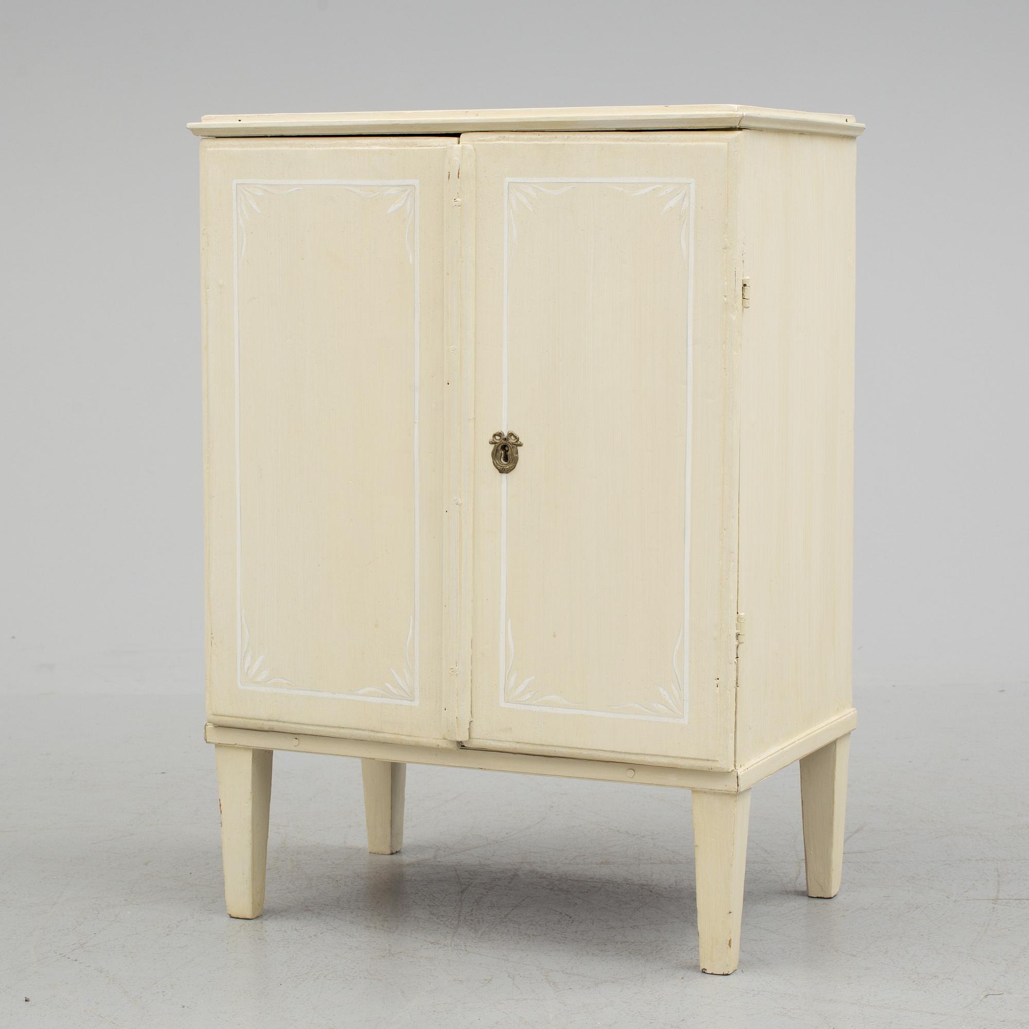 SKÅP, sekelskifte 1700/1800.