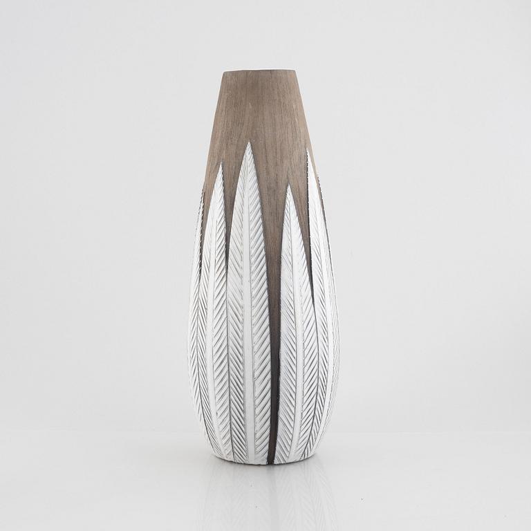 Anna-Lisa Thomson, a large 'Paprika' vase, Upsala-Ekeby.