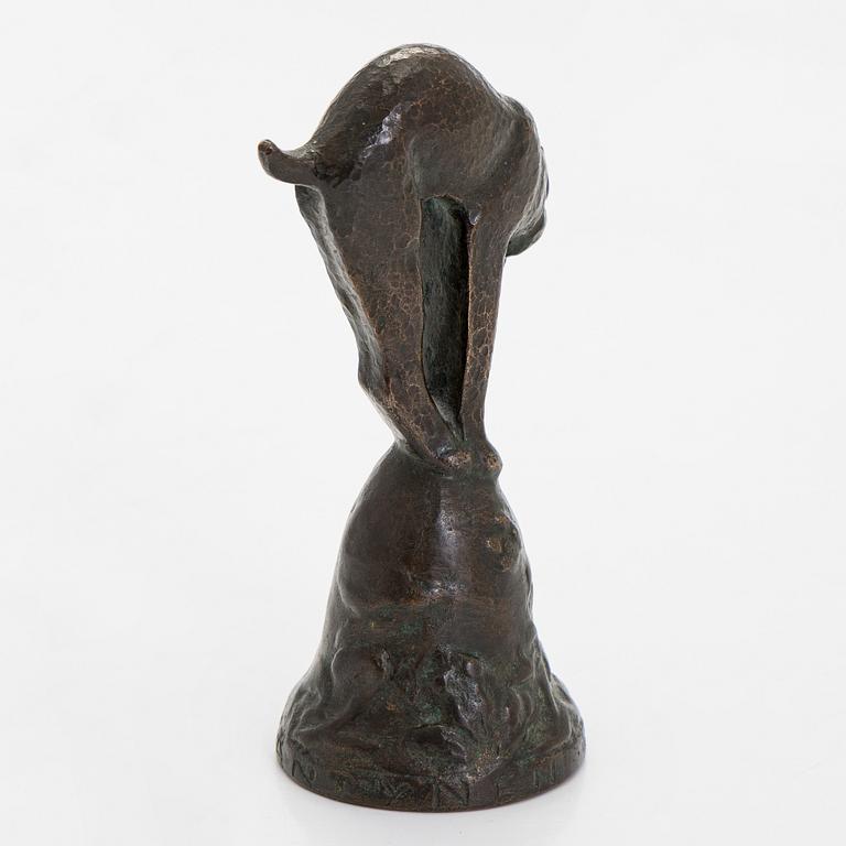 Jussi Mäntynen, Lynx on a counter bell.