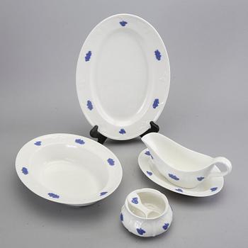 Servis 44 dlr "Blå Blom" Gustavsberg 1900-talets andra hälft porslin.