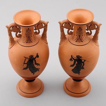 URNOR, 1 par, lergods, P. Ipsen, Eneret, Köpenhamn, 1800-talets andra hälft.