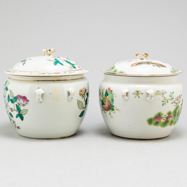 Two Chinese porcelain tureens and covers, 19th/20th century.