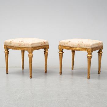 TABURETTER, ett par, gustavianska stockholmsarbeten, 1700-talets slut.